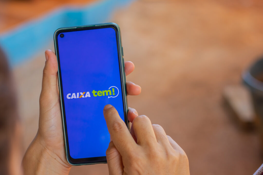 O Caixa Tem oferece uma ótima opção para quem busca praticidade e flexibilidade nas suas compras.|Créditos:Imagem-Jeane de Oliveira - auxiliosocial.com.br