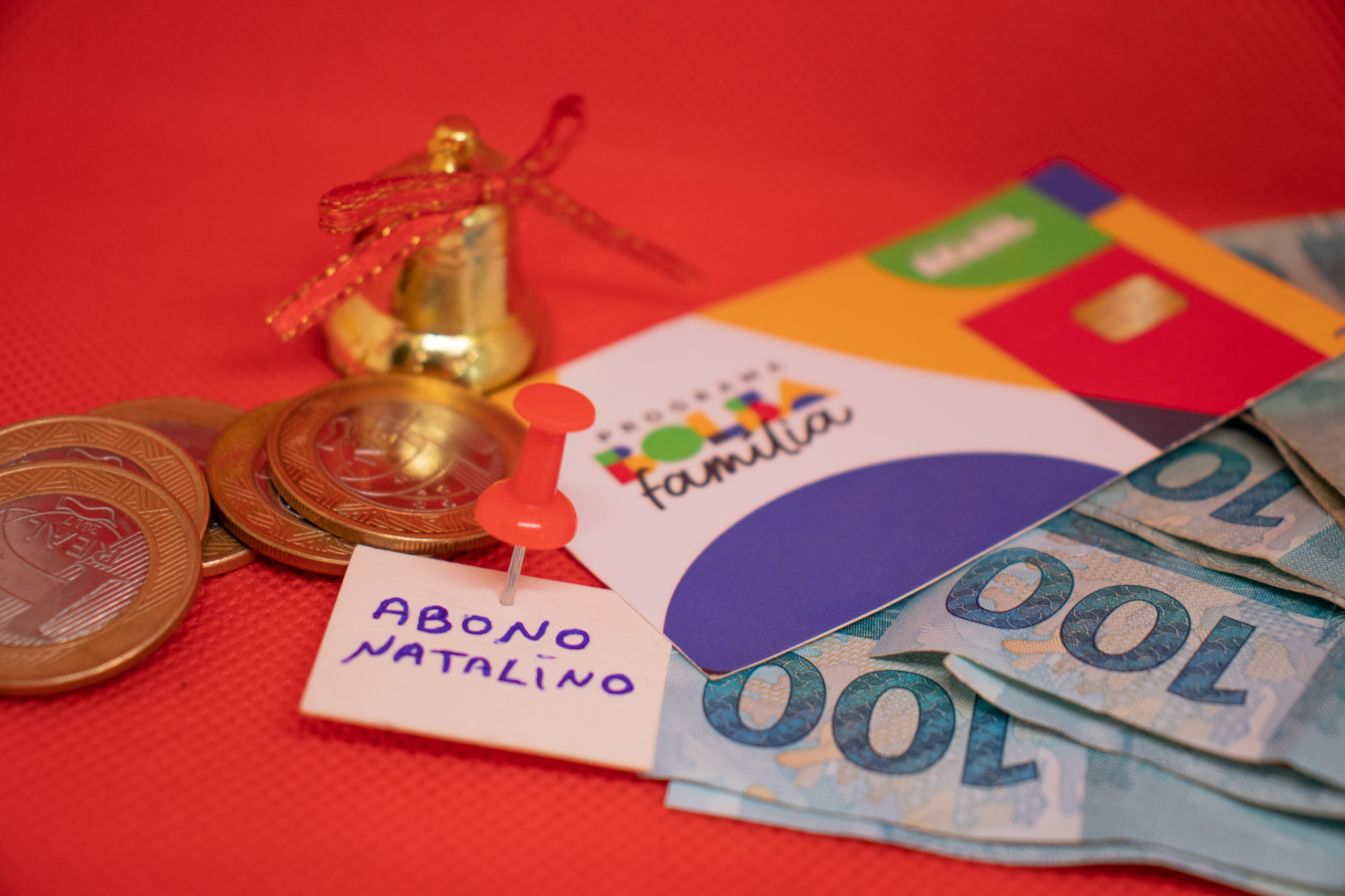 Abono natalino do bolsa família.