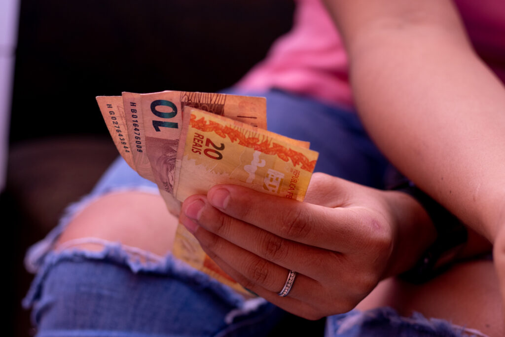 Benefícios sociais em agosto.