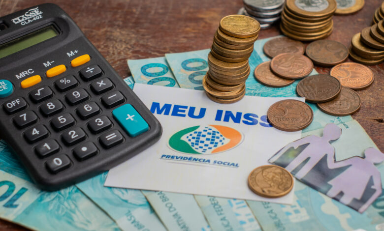 Aposentadoria sem contribuição.