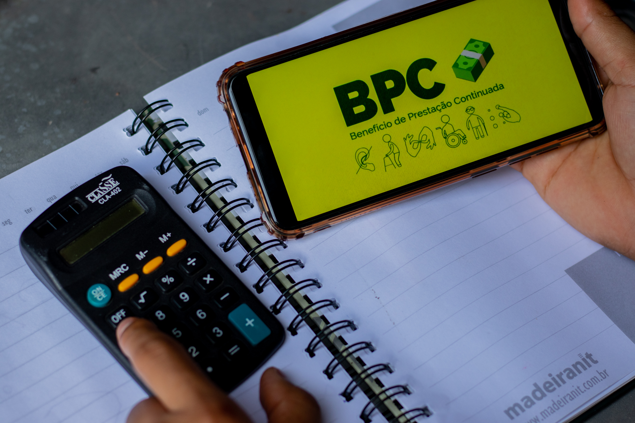 Extra do BPC para beneficiários.