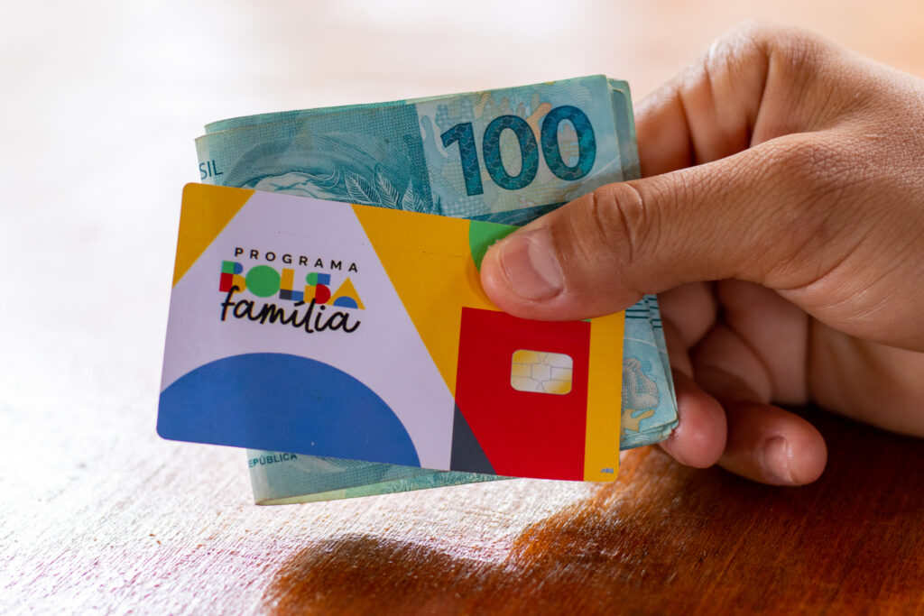 Bolsa Família. 