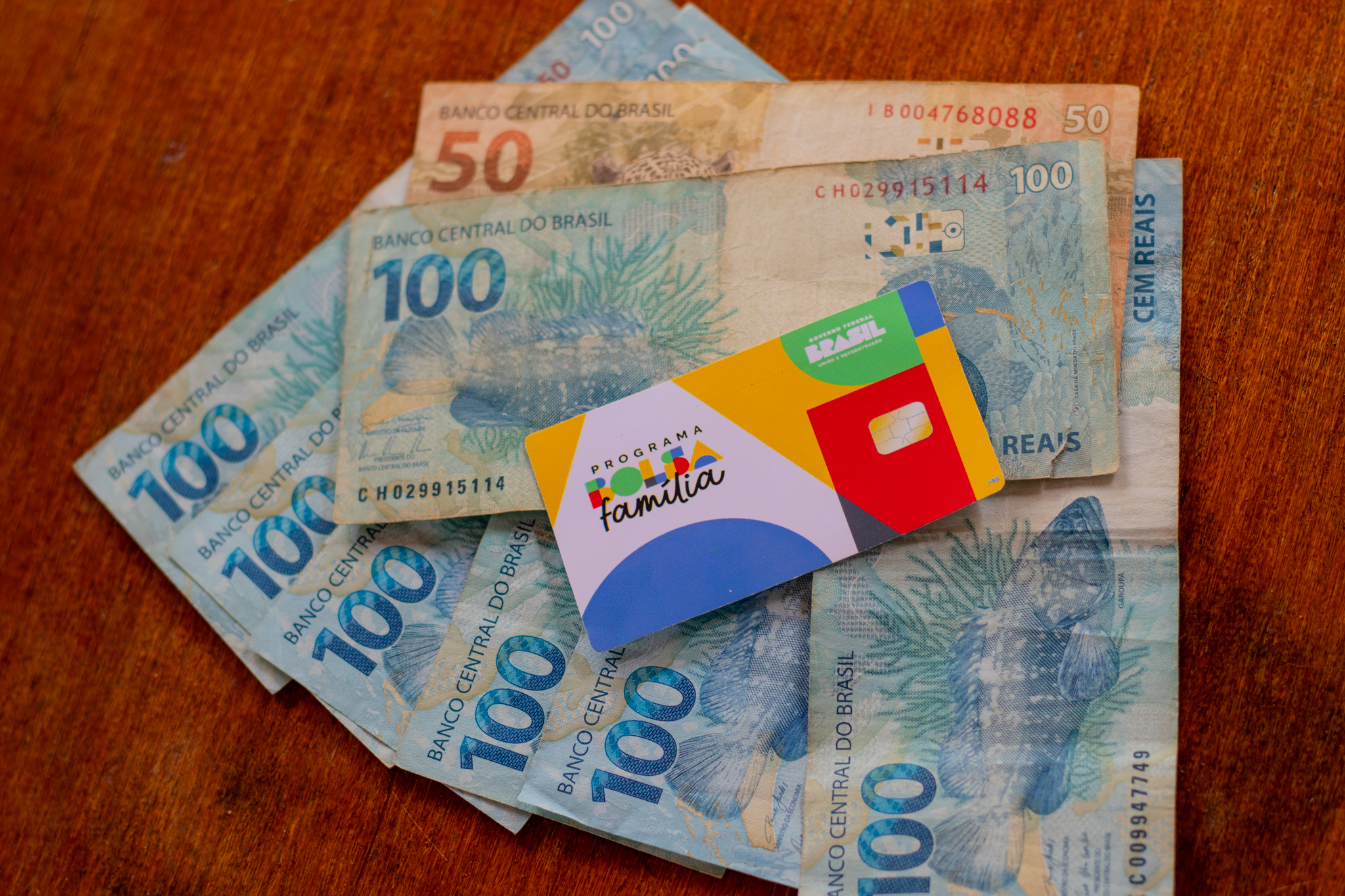 Extra do Bolsa Família em agosto.