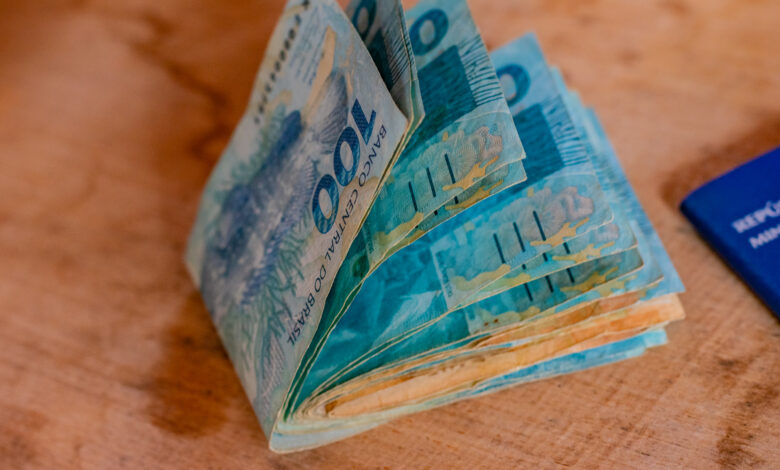 Pacotão de auxílio do governo.