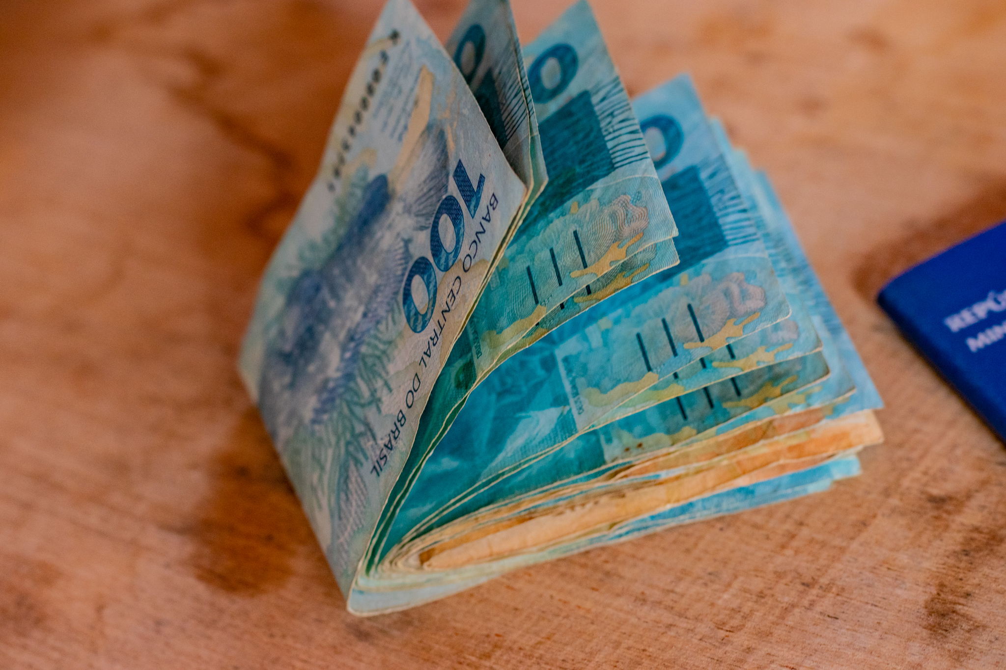 Pacotão de auxílio do governo.