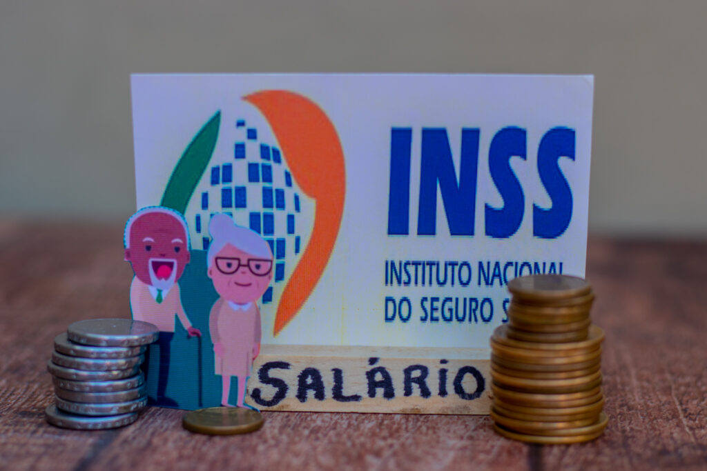 Extra do INSS. 