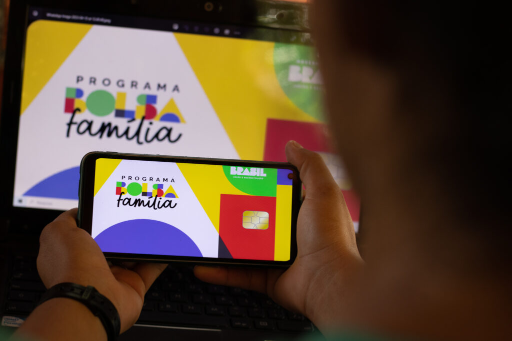 Cartão bolsa família.