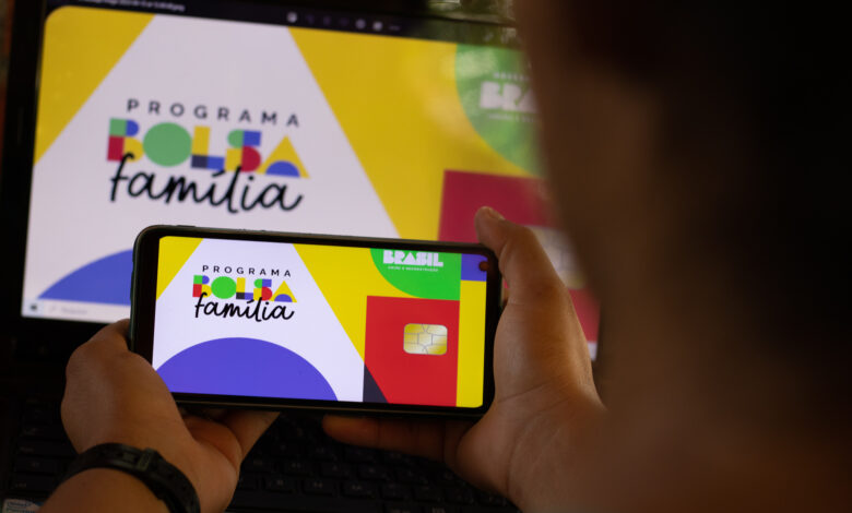 Cartão bolsa família.