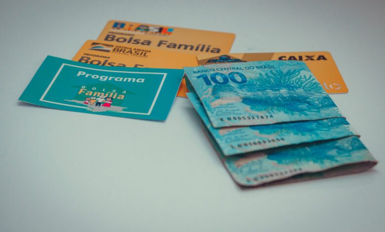 Pagamento do Bolsa Família.