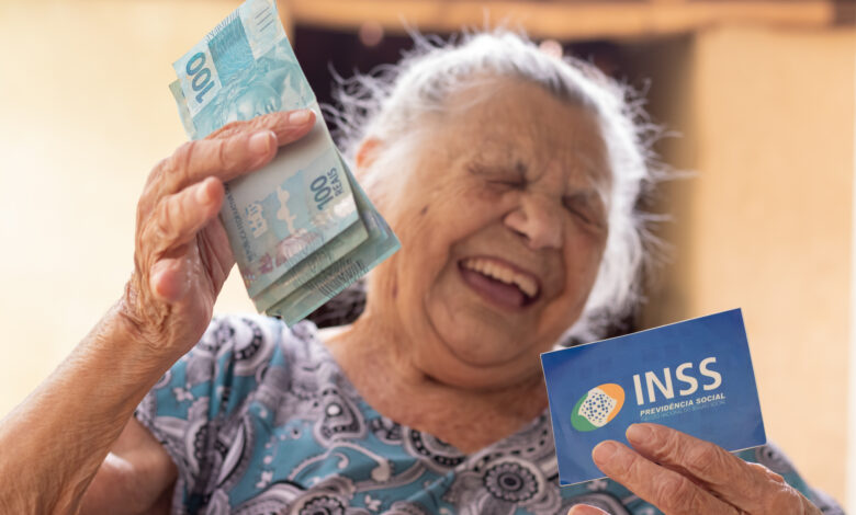 Renda extra INSS salário BÔNUS.