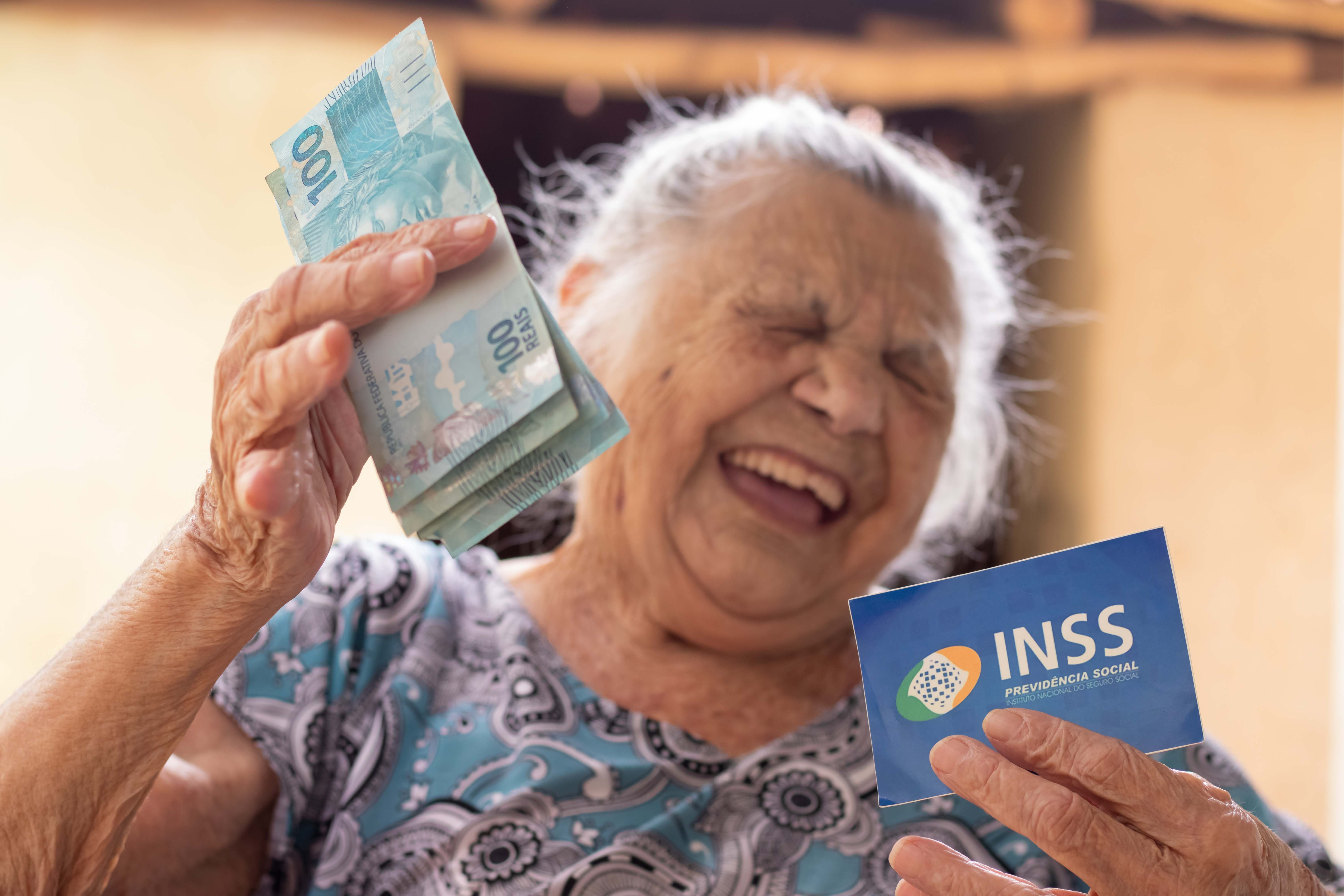 Renda extra INSS salário BÔNUS.