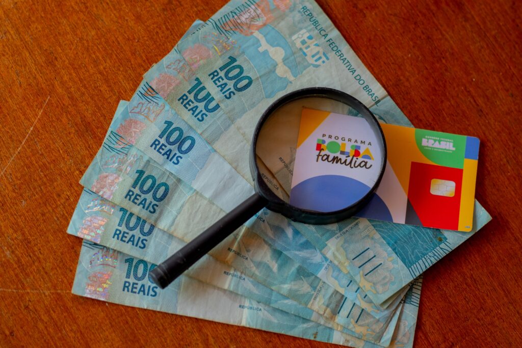 Bolsa Família. 