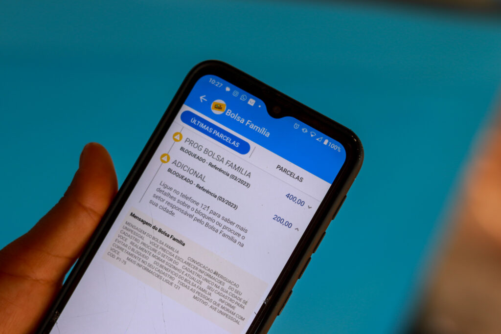 Bolsa Família. 