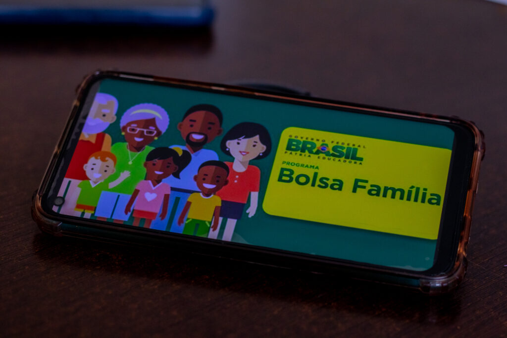 Bolsa Família.