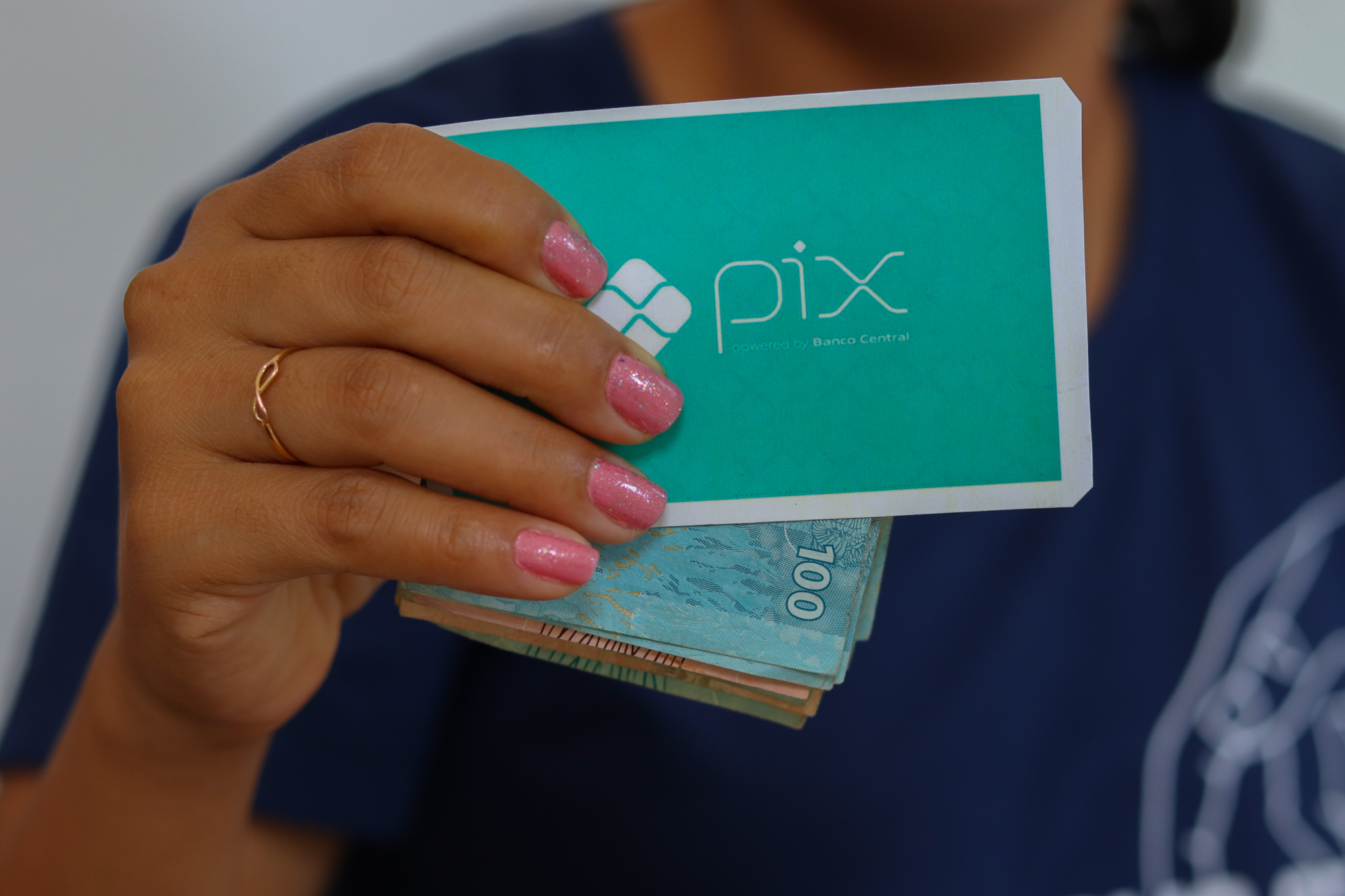 Caixa Tem e Banco do Brasil PIX Presente.