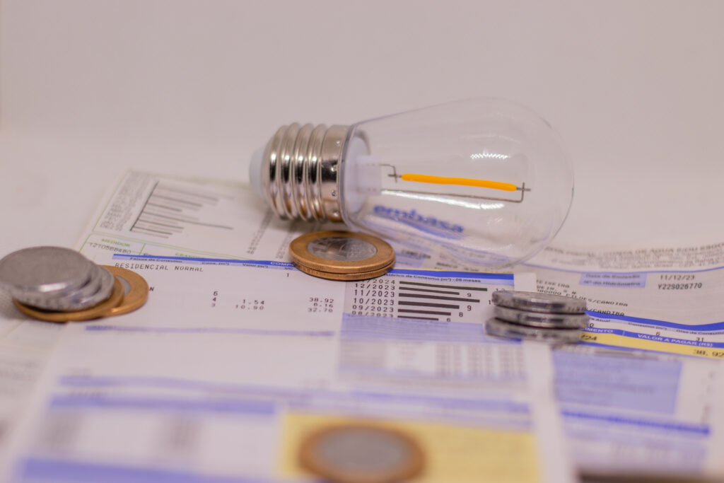 Tarifa social de energia elétrica. 