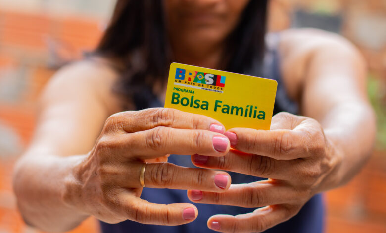 Pagamento do Bolsa Família.