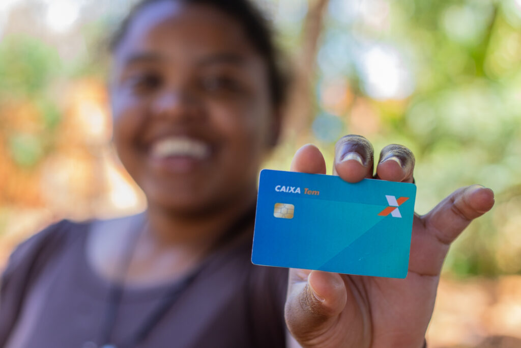 Cartão de crédito caixa tem. 