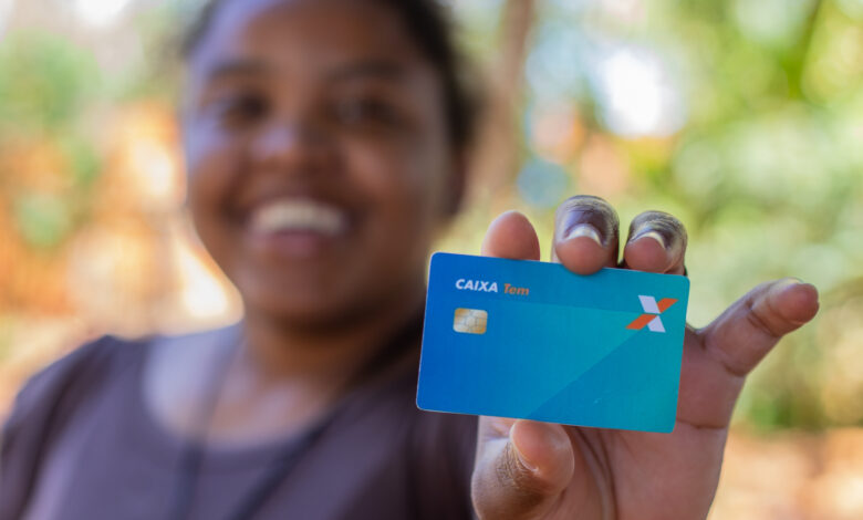 Cartão de crédito caixa tem.