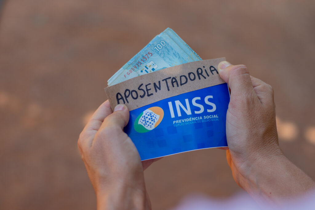 Aumentar aposentadoria do INSS.