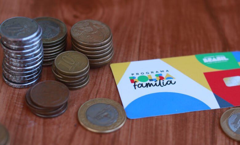 Beneficiários do Bolsa Família.