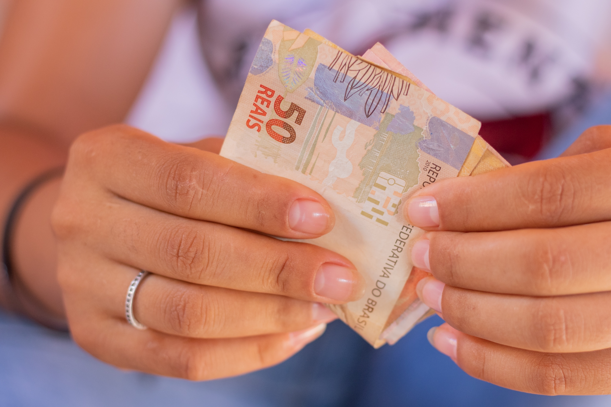 Programa auxílio financeiro.