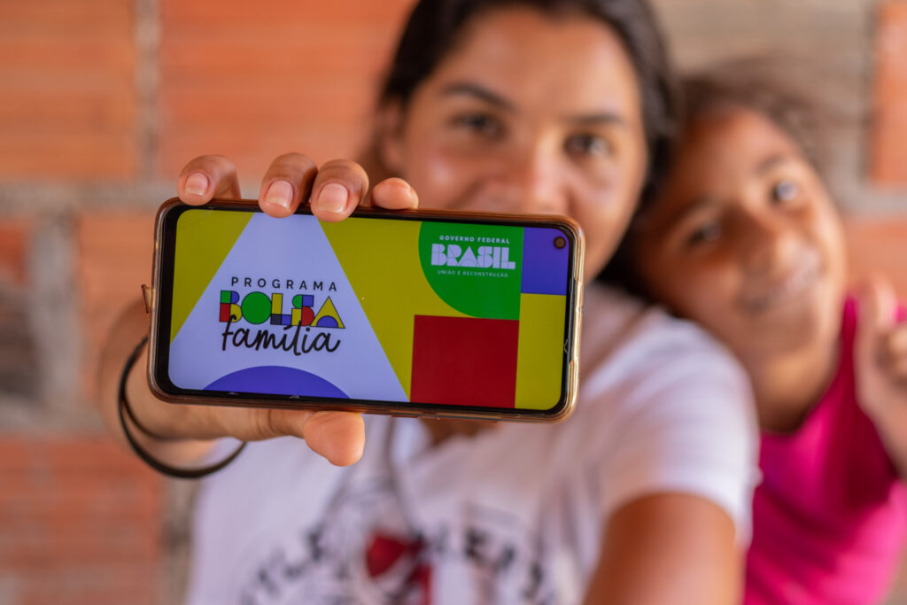 Programa Bolsa Família. 