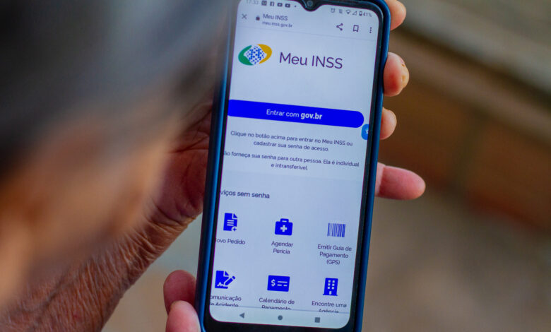 App Meu INSS no celular.