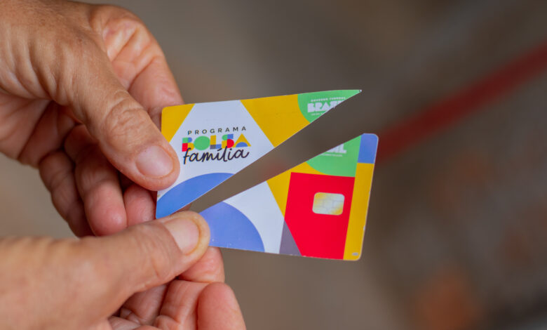 Cartão bolsa família.