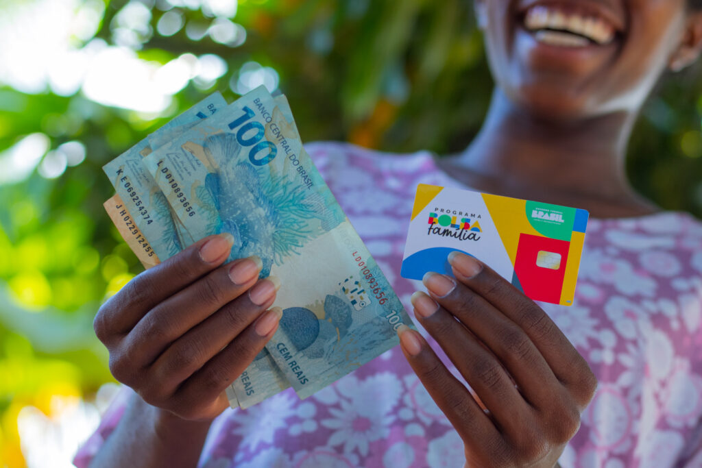 Benefícios do Bolsa Família.