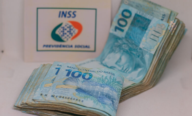 Reajuste na aposentadoria.