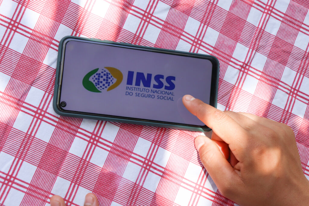 Aplicativo do INSS. 