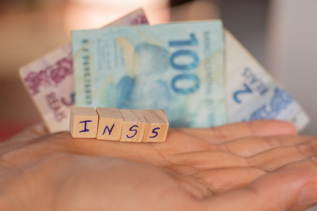 INSS. 