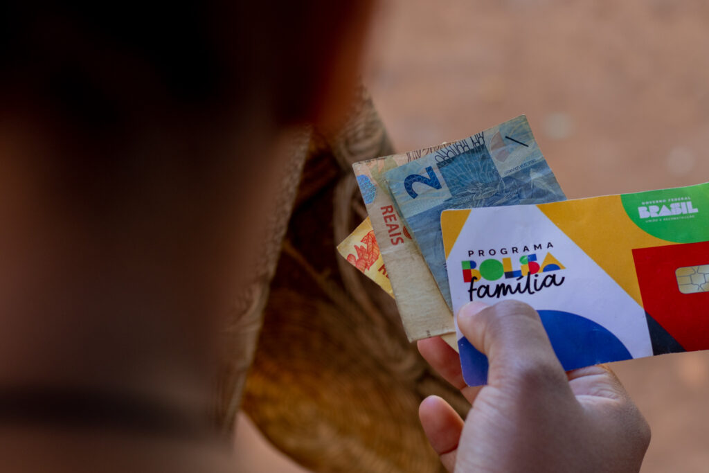 Empréstimo do Bolsa Família.