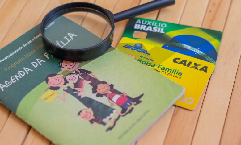 Bolsa Família.