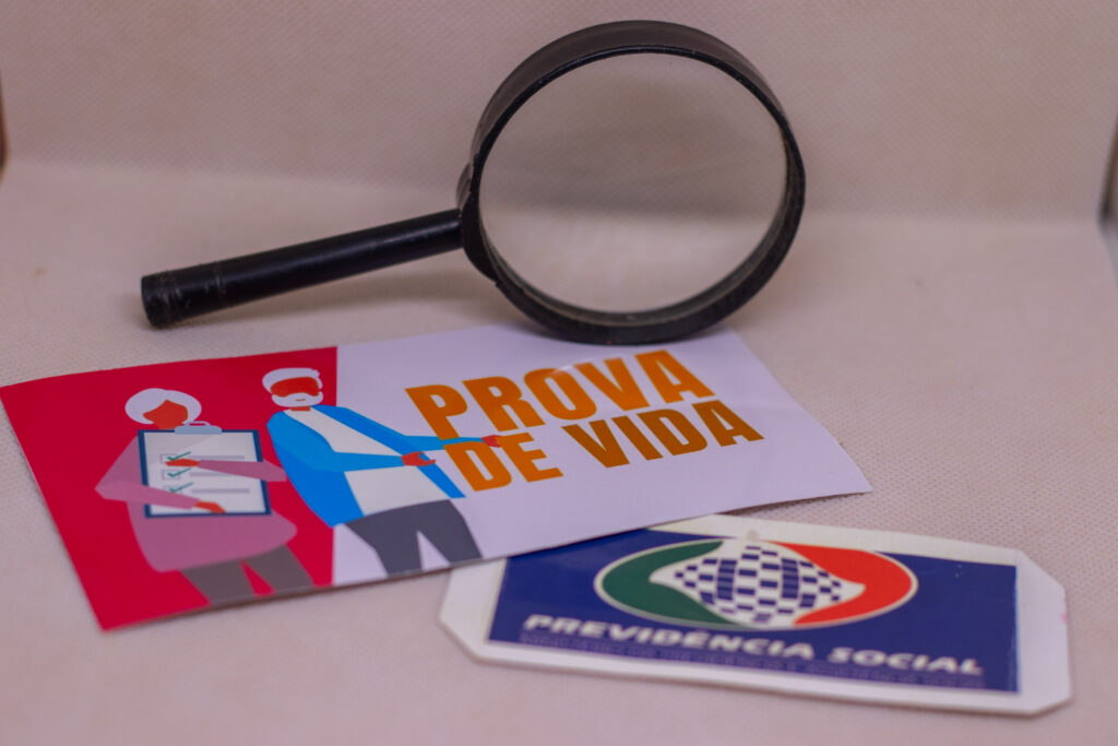 Se você é aposentado e precisa fazer a prova de vida, veja como garantir a comprovação.