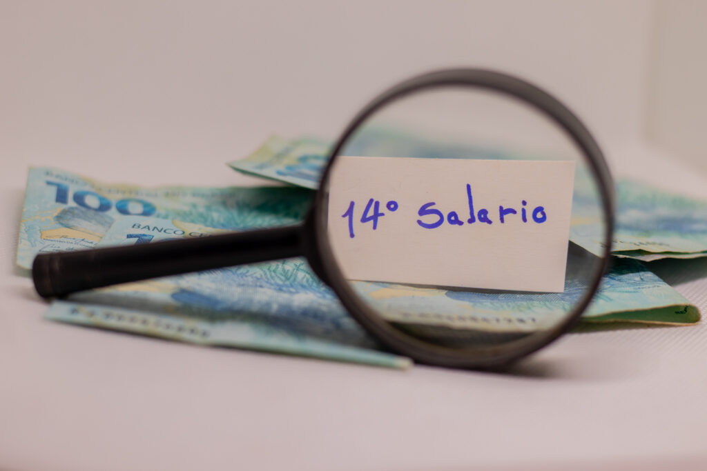 14° salário do INSS. 