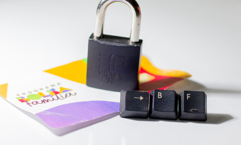 Bolsa família bloqueado.