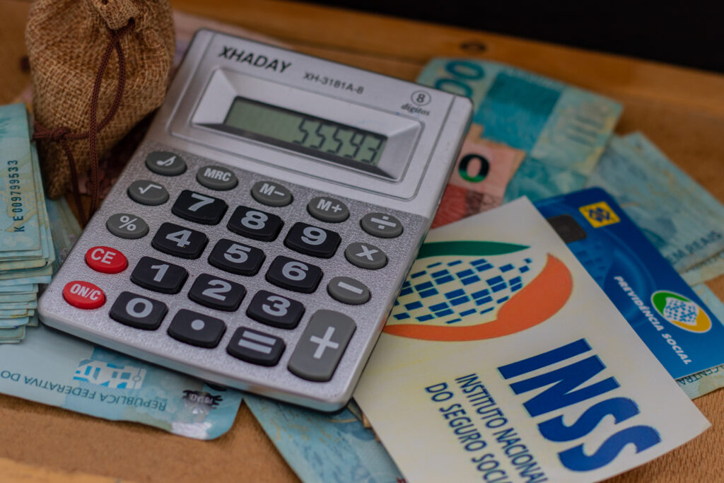 Calculadora da aposentadoria do INSS.