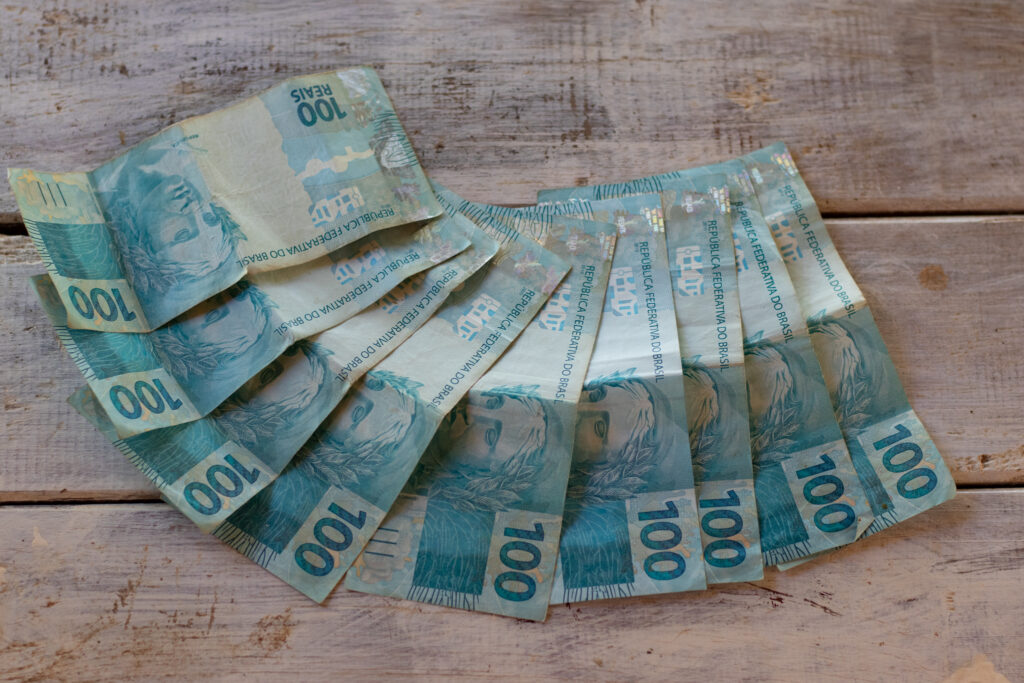 pacote de benefícios do governo.