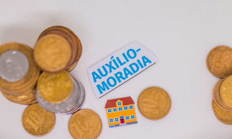 Auxílio-aluguel.