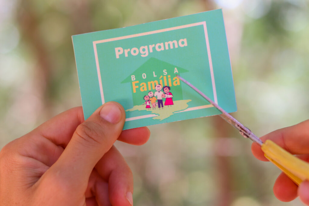 Bolsa Família. 