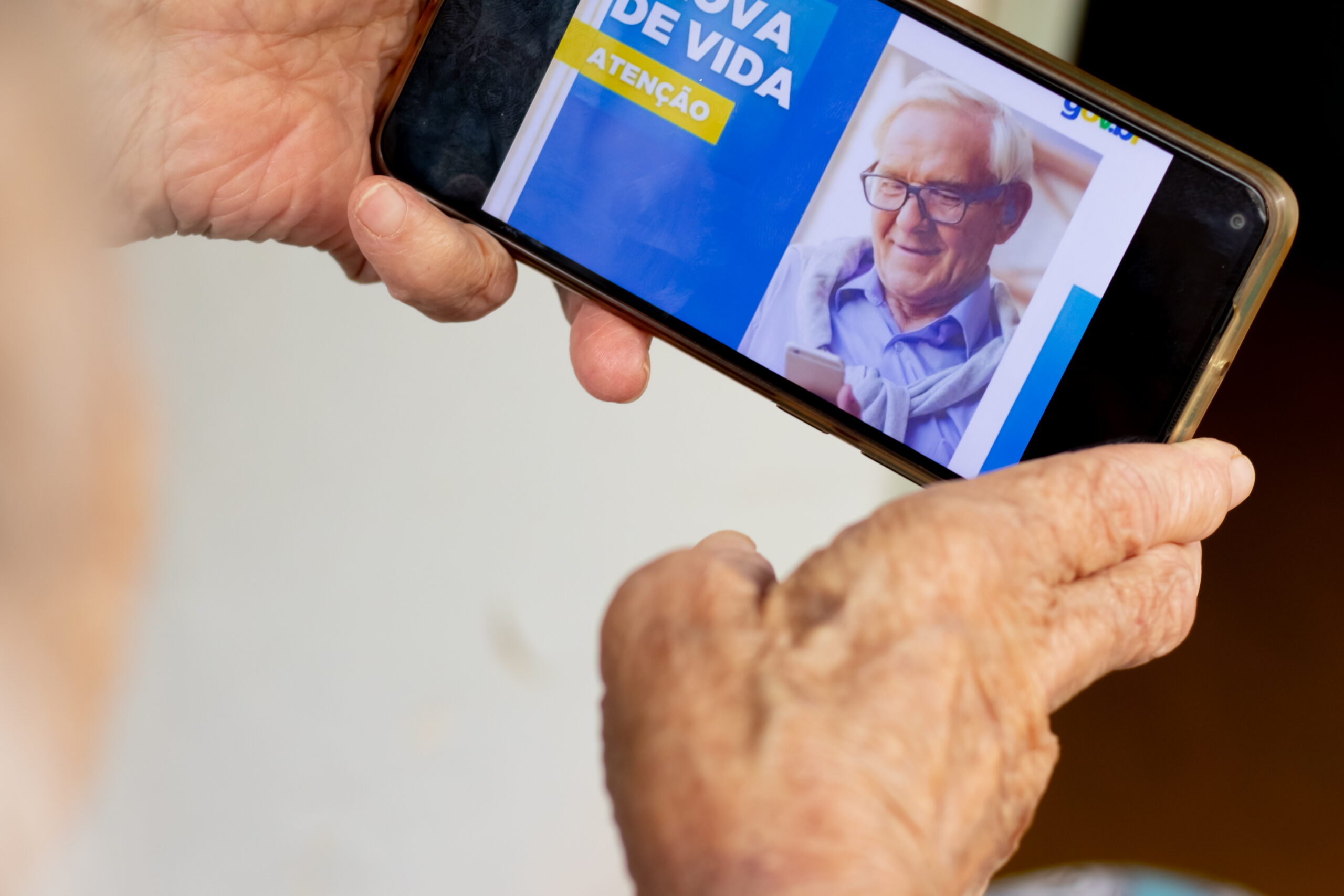 Como realizar a Prova de Vida? Fique atento às atualizações do INSS