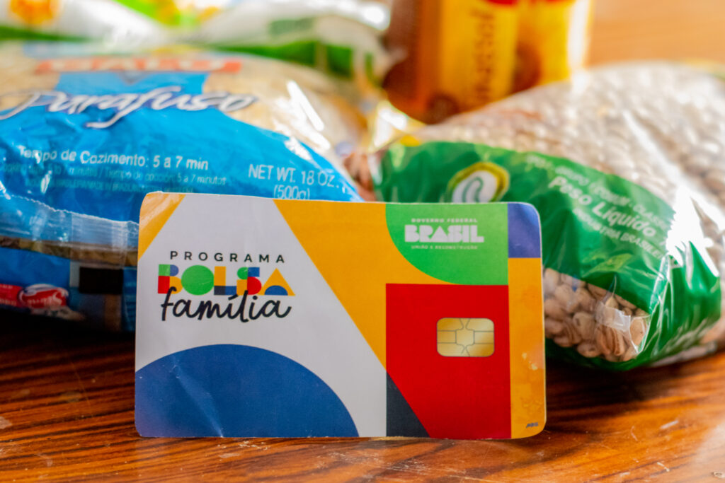 Beneficiários do Bolsa Família 2025 Receberão até R$ 900; Veja as Datas de Pagamento