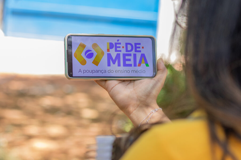 Programa Pé de Meia: Incentivos à Educação Pública