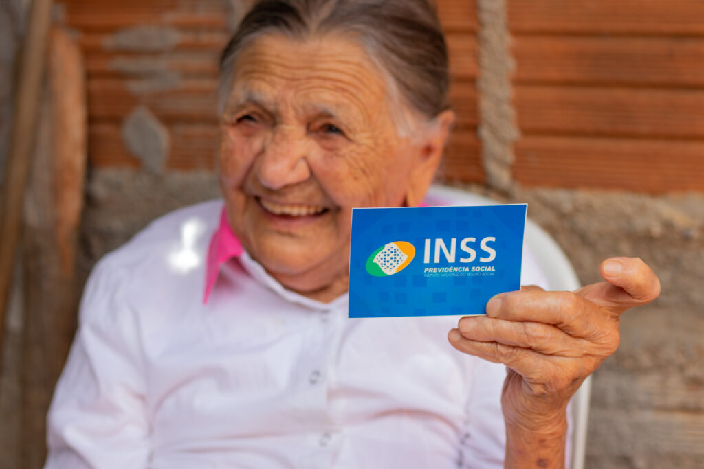 Guia Completo da Prova de Vida do INSS: Documentos Necessários para Regularizar Seu Benefício