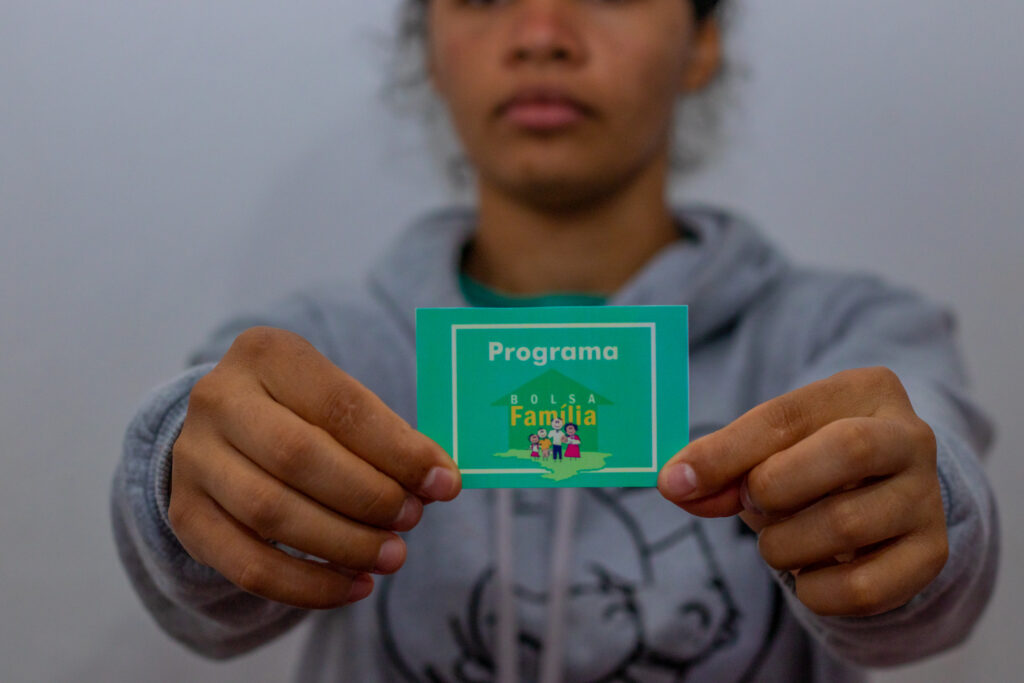 Quem é contemplado pelo Bolsa Família hoje?