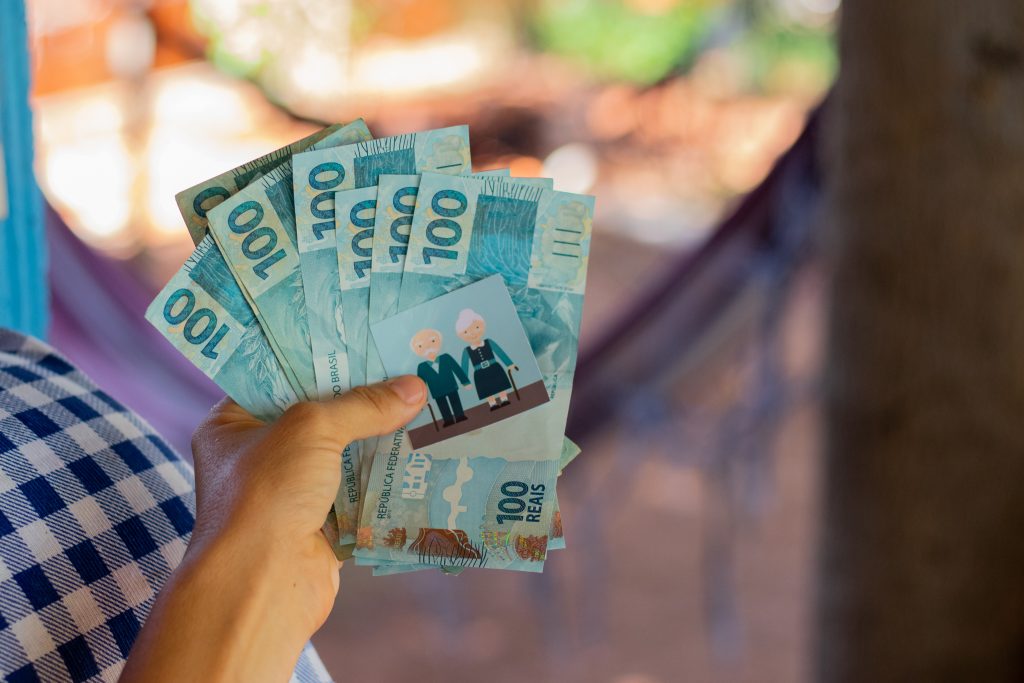 Seu benefício pode ser suspenso! Veja como garantir a prova de vida antes do prazo final