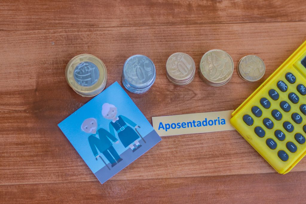 Aumente sua Aposentadoria: 25% a Mais para Aposentados com Necessidade de Assistência