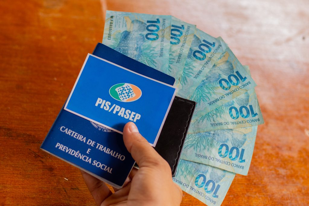 PIS/Pasep 2025: Descubra se Você Tem Direito ao Abono Salarial